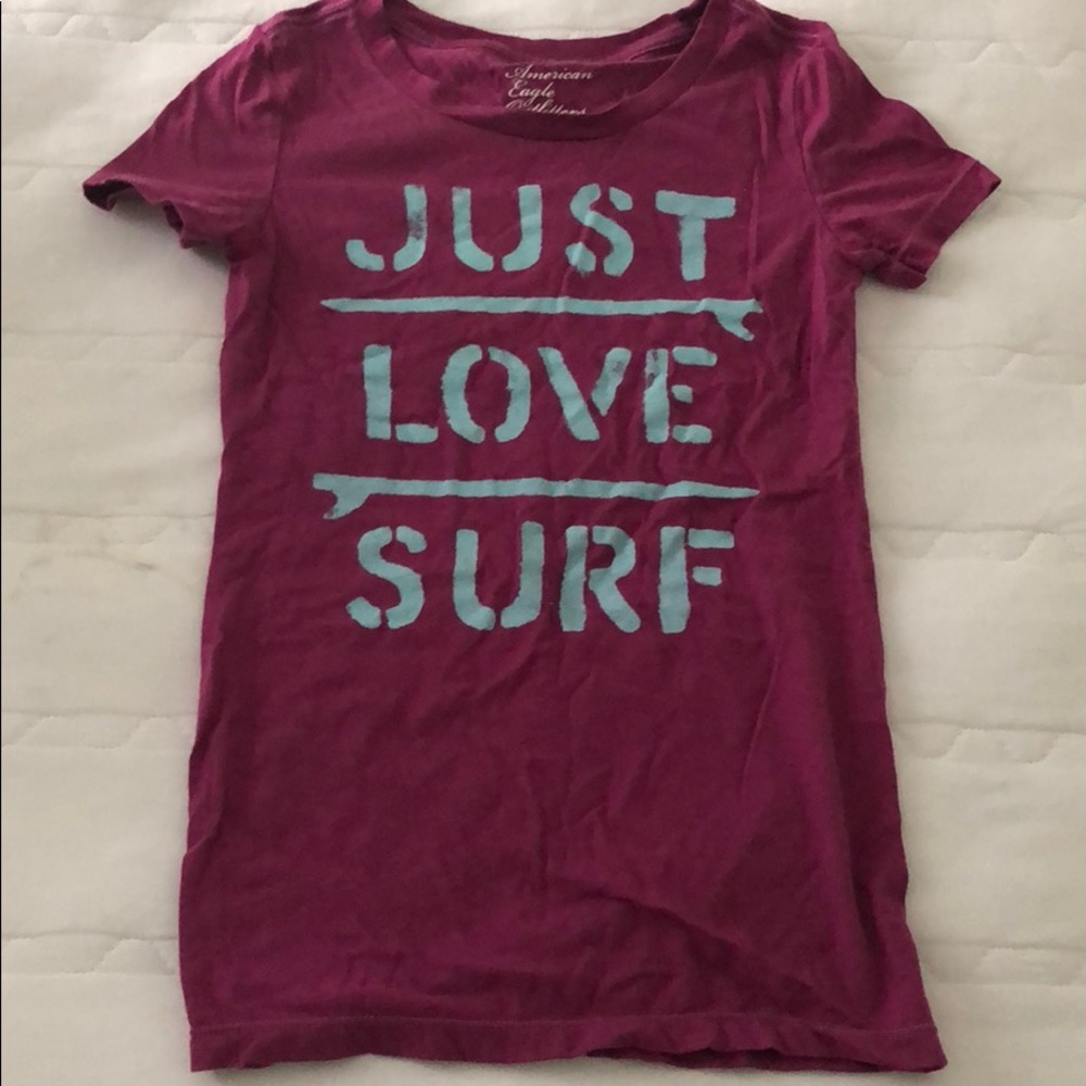 american eagle graphic tee